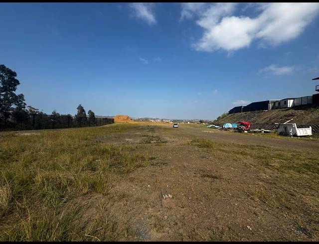 13,000M² VACANT LAND TO LET IN RIET RIVER